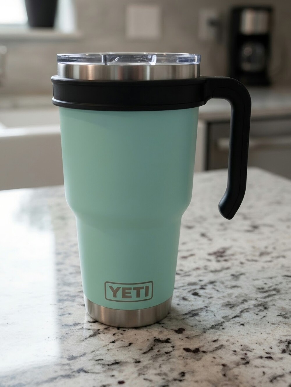 YETI Rambler w/Handle 30oz. Sea Foam Colorway Travel Mug w/ Mag Slide Lid.